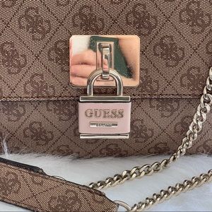 Guess Downtown Cool Monogram